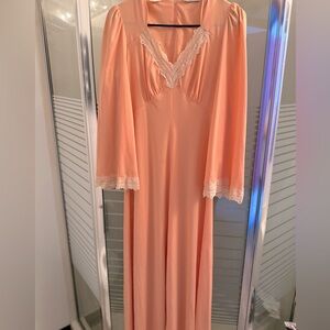 Vintage 70's Bell Sleeve Dress